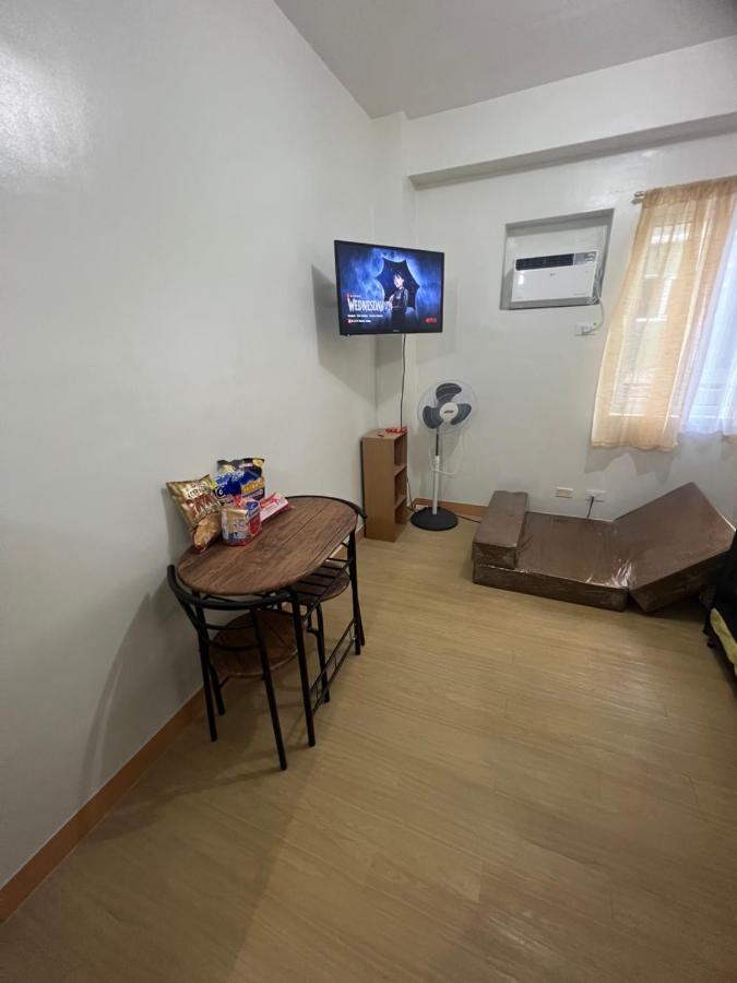 קואזון סיטי Lovers Inn Qc מראה חיצוני תמונה